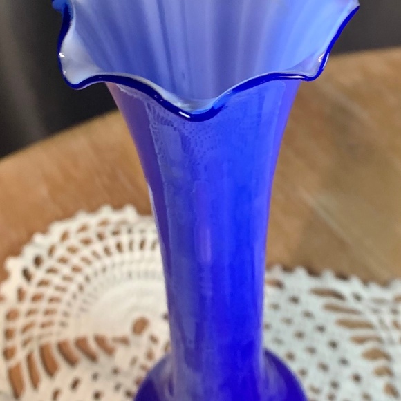 Murano Colbalt Blue Venetian Glass Candy Stripe Vase - Picture 6 of 9